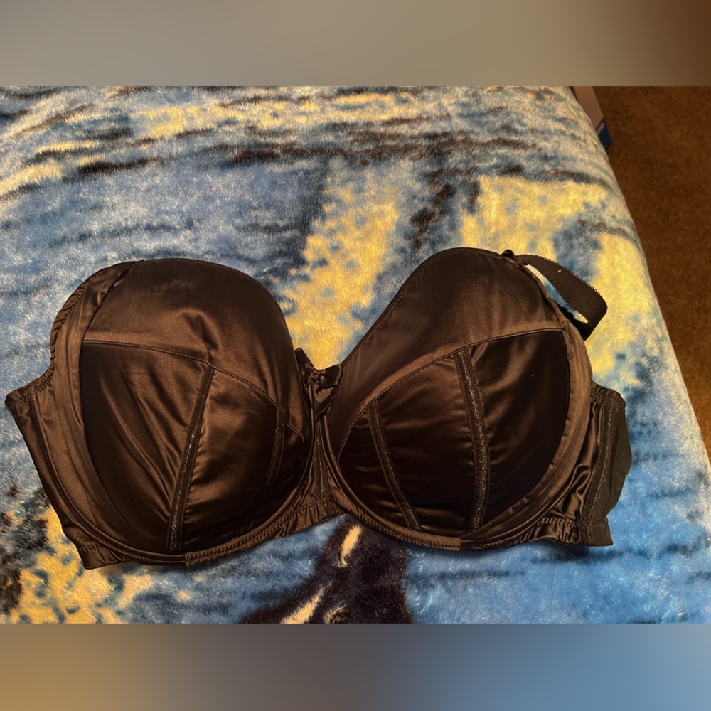 Black Bra